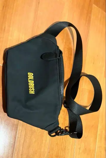 GOLD RUSH 숄더백 블랙