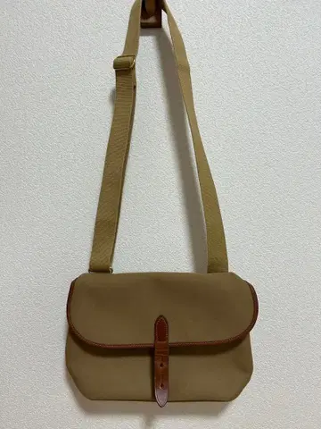 [BRADY] 브래디 베이지 캔버스 숄더백