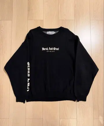 harsh and cruel 니트