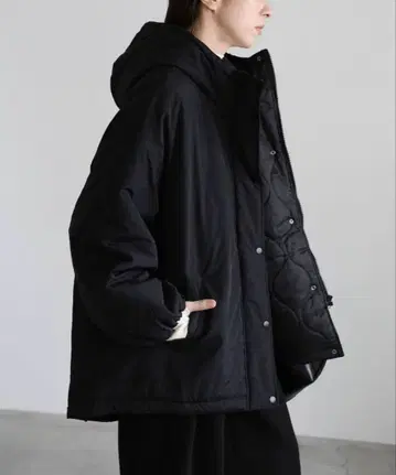 볼륨 실루엣 패딩 자켓