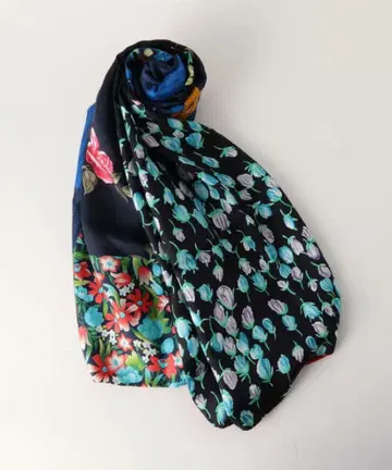 피에르 루이 마시아 실크 대형 스톨 블랙