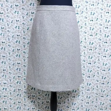 UNTITLED 미디 스커트 사다리꼴 일본제 울 실크 빅 사이즈 4