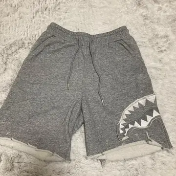 SPRAYGROUND 샤크 디자인 숏팬츠 M 샤크