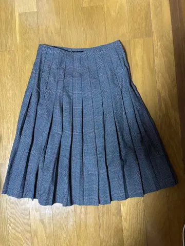 앙케트 울 100% 그레이 체크 플리츠 스커트 사이즈 M