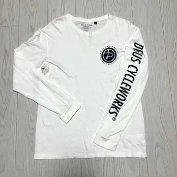 DEUS EX MACHINA 데우스 엑스 마키나 롱 T