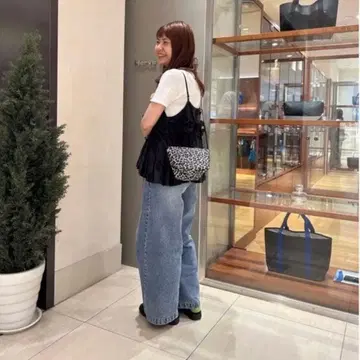 에르베샤 펠리에 1927F 숄더백 XS 팬서 블랑