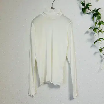 고품질 시어 메로우 터틀넥 티셔츠 [ FREE ] 화이트 레이어드