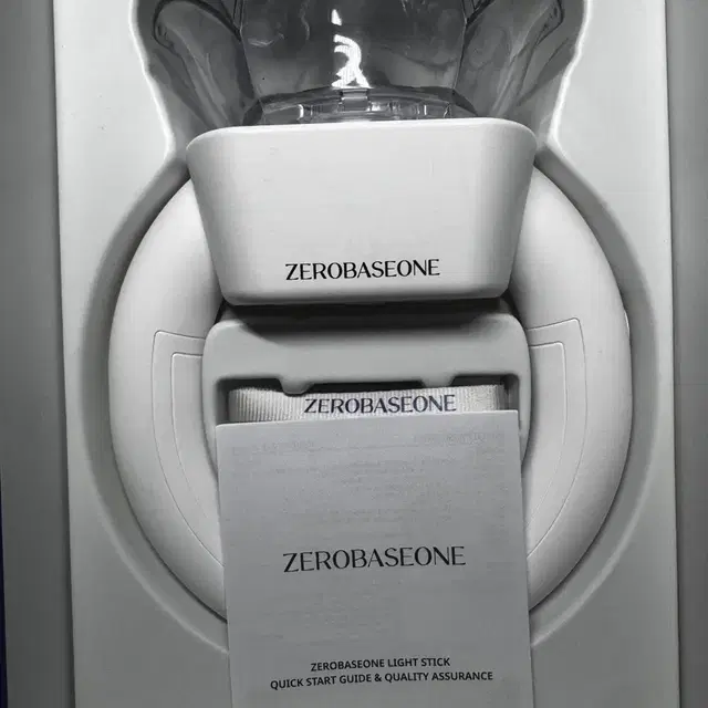 제로베이스원 응원봉 로즈링