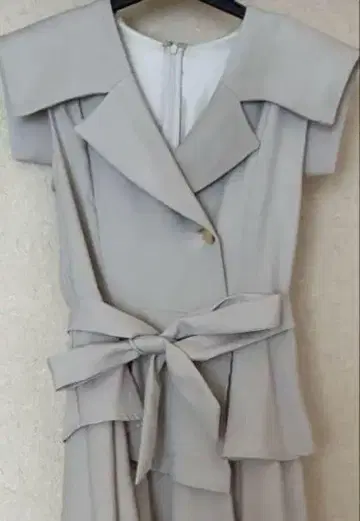 dazzlin 아지메 플리츠 트렌치 원피스