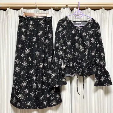 미사용 OLIVEdesOLIVE 셋업 롱 원피스 팬츠 꽃무늬