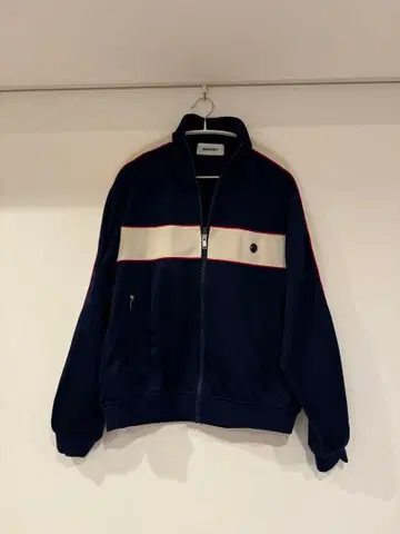 앰부쉬 트랙 자켓