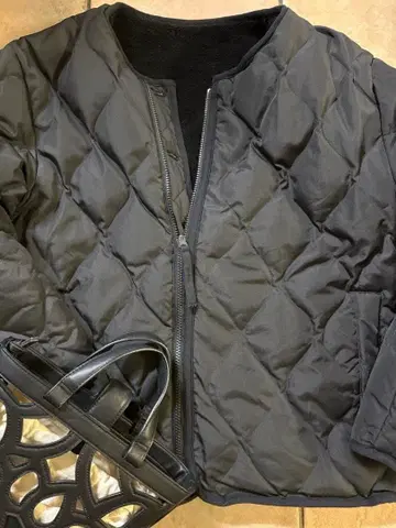 인기 TAION 밀리터리 리버서블 크루넥 다운 자켓 블랙