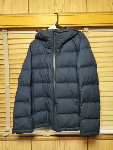 [ 미니멀리스트 특가 ] 유니클로 심리스 다운 후드티 XL UNIQLO