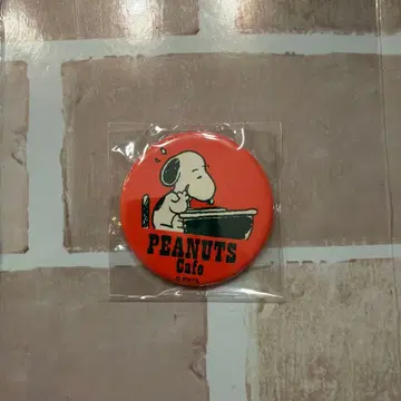 [ 미개봉 새상품 ] 한정판 캔뱃지 스누피 피넛 카페