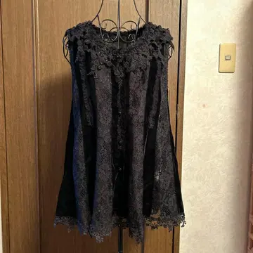 헷뽀코 선생님 레이스 장식 슬리브리스 튜닉 블랙