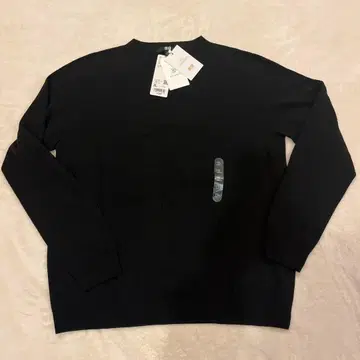 유니클로 캐시미어 크루넥 스웨터