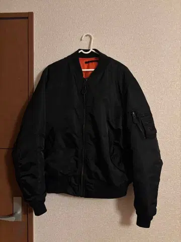 AVIREX MA-1 플라이트 자켓 블랙