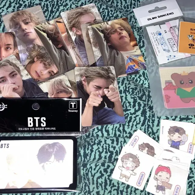 방탄 뷔 태형 굿즈 일괄 스티커 포토카드 레이오버