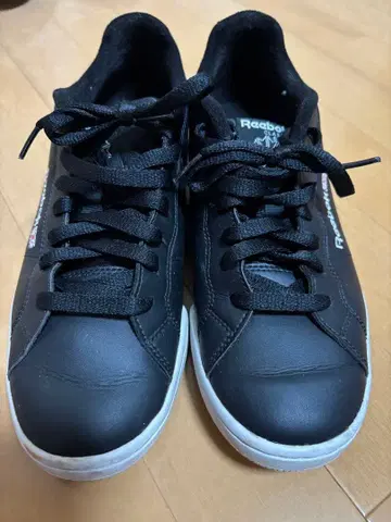27cm Reebok 블랙 스니커즈