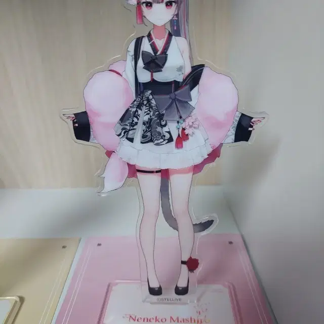 스텔라이브 한복 아크릴 스탠드 네네코 마시로