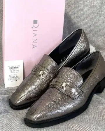 완판 24AW [ DIANA 스퀘어 비트 로퍼 ] 실버 정가 18000엔