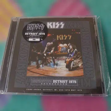 KISS / Definitive Detroit 1975 SBD