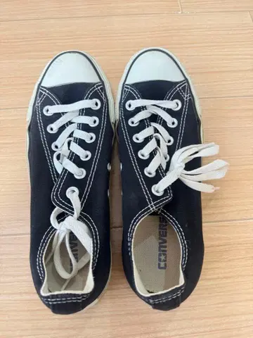CONVERSE 블랙 로우컷 스니커즈