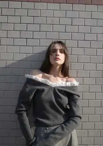 2WAY FRILL V NECK KNIT TOP CLANE