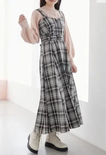 [마제] 프론트 ZIP 플레어 원피스