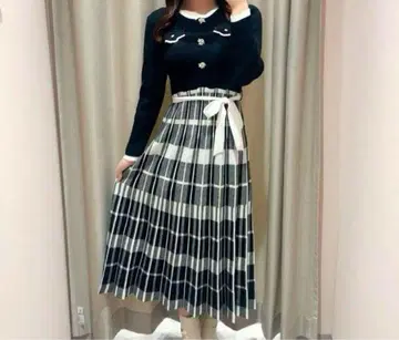 안미르 비쥬 체크 니트 OP