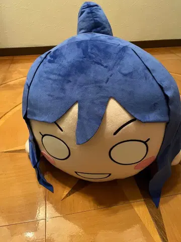 테라 점보 누워있는 마츠우라 카난