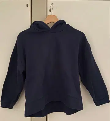 BAYFLOW 네이비 후드 부착 후드티