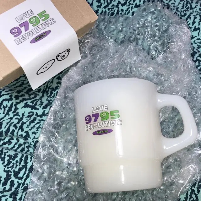 국뷔카페 선착 특전 컵(새상품) 정국 태형