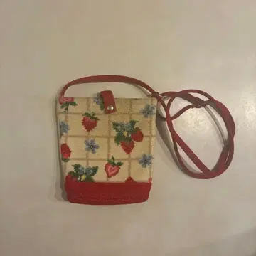 페일러 딸기 자수 스마트폰 숄더백