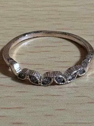 물결 디자인 다이아몬드 6개 부착