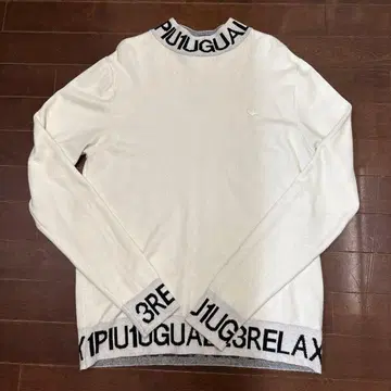 1PIU1UGUALE3 화이트 스웨터