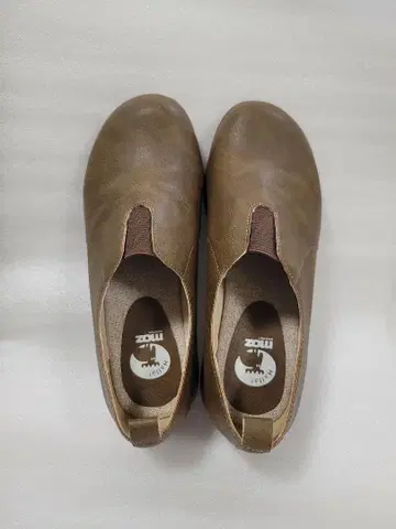 [ moz ] 브라운 슬립온 L 사이즈 24cm 스웨덴제 새상품급