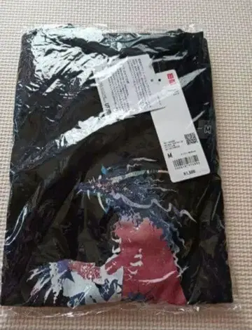 호소다 마모루 벨 28 블랙 유니클로 T셔츠 M 사이즈