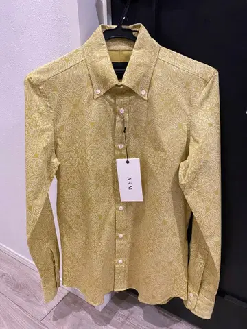 가격 협상합니다! AKM 페이즐리 무늬 긴팔 셔츠 M 사이즈