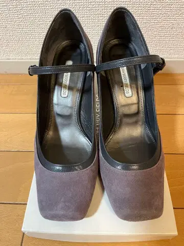 스웨이드 스트랩 포함 23.5cm 7cm