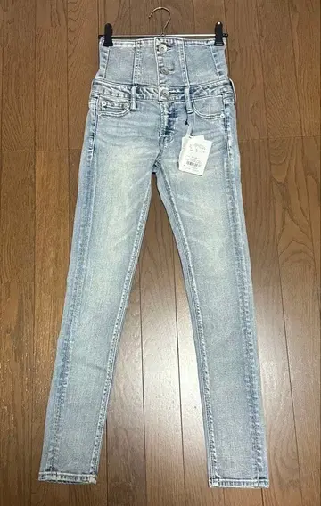 [레어] GYDA 하이웨스트 버튼 스키니