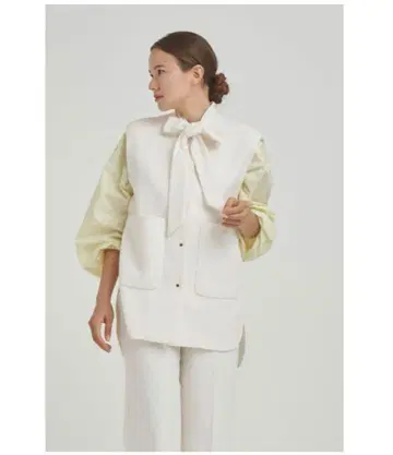 리본 포함 화이트 베스트 M 사이즈 상당