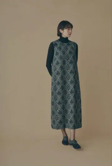 forest card 슬리브리스 드레스 미나 페르호넨