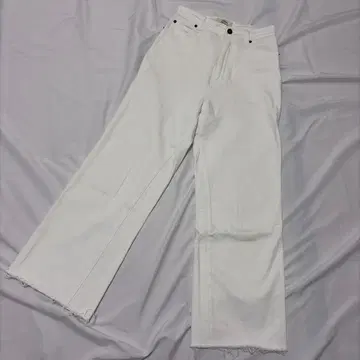 콜라주 개럴개런트 화이트 와이드 레그 데님 0