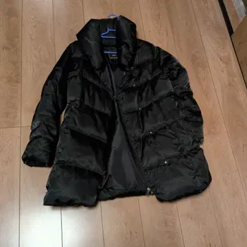 블랙 다운 자켓