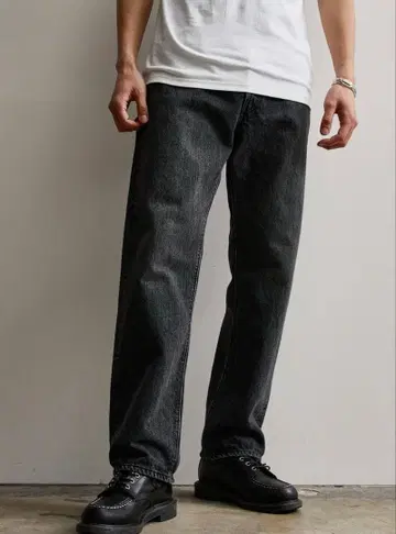 아크네츠 별주 105 STANDARD SELVEDGE DENIM