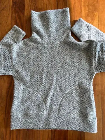 그레이 하이넥 긴팔 니트