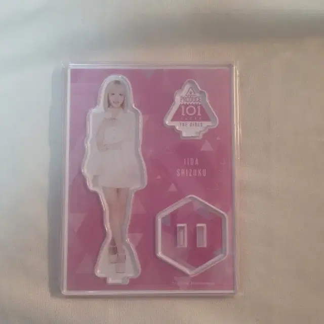 이이다시즈쿠_미아이_아크릴스탠드