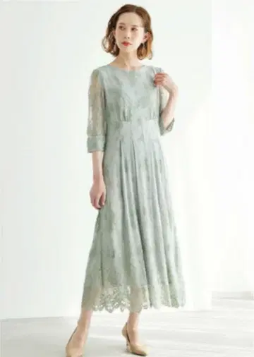 로페피크닉 [ Mon E'toile ] 결혼식 드레스