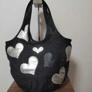 Think Bee! 싱크비! 락하트 핸드백 블랙